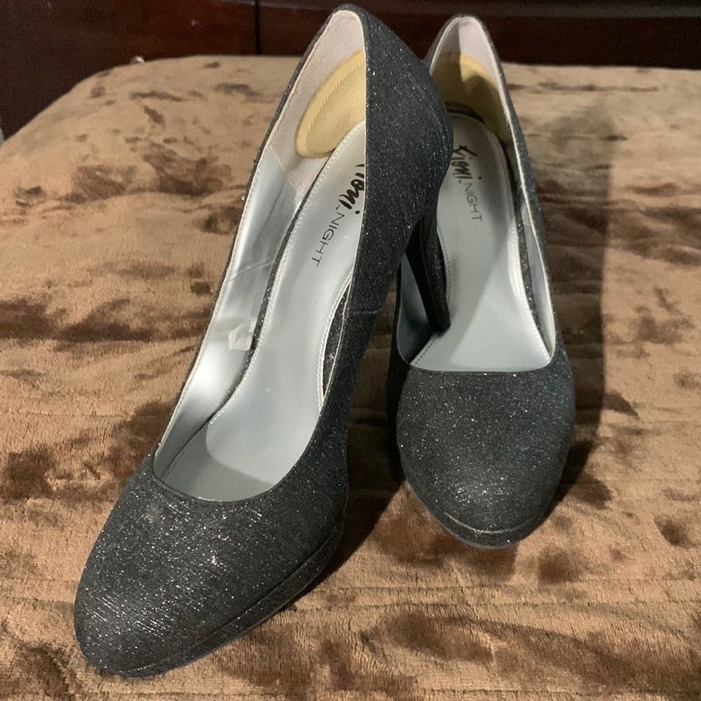 Fioni Night Black glitter pumps